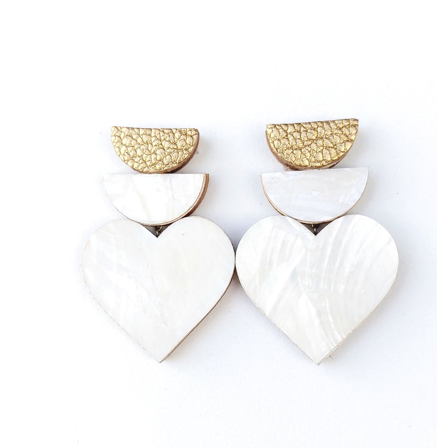 BOUCLES D'OREILLES CHERIE NACRE