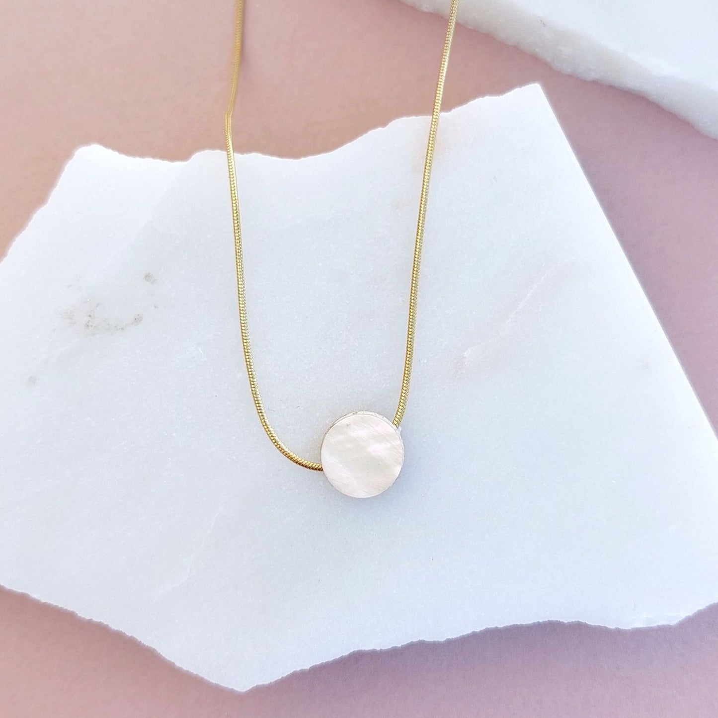 COLLIER BILLIE ROND NACRE