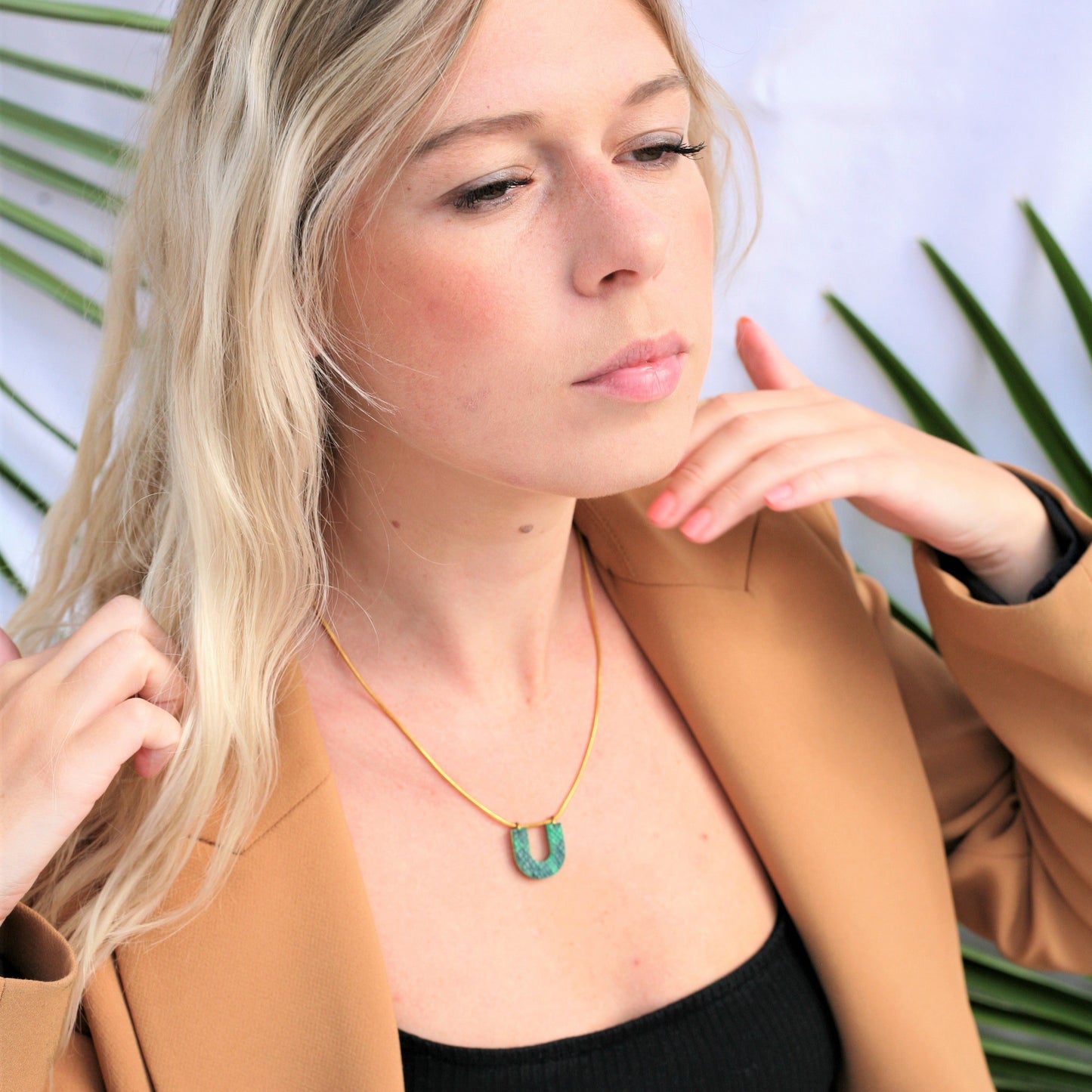 COLLIER BELLA CUIR VERT SERPENT