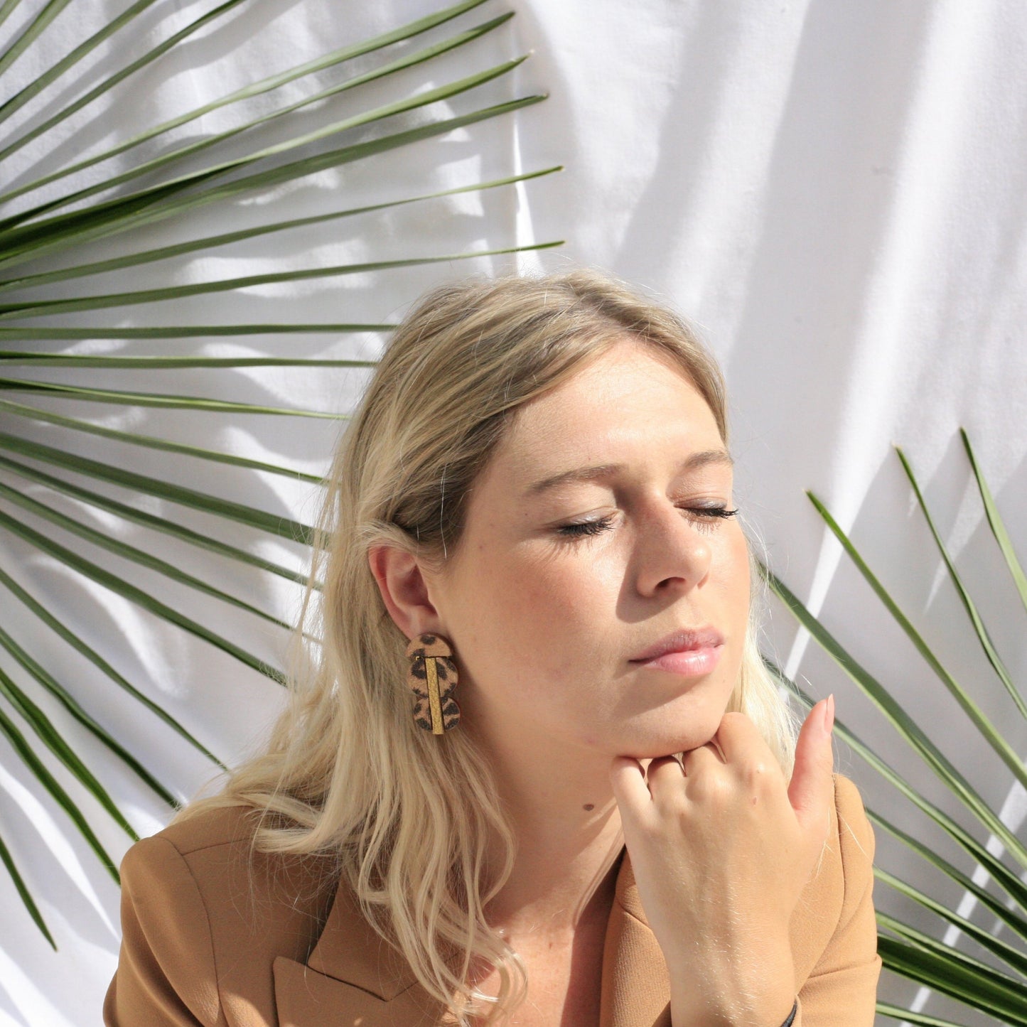 BOUCLES D'OREILLES MI CUIR MIX
