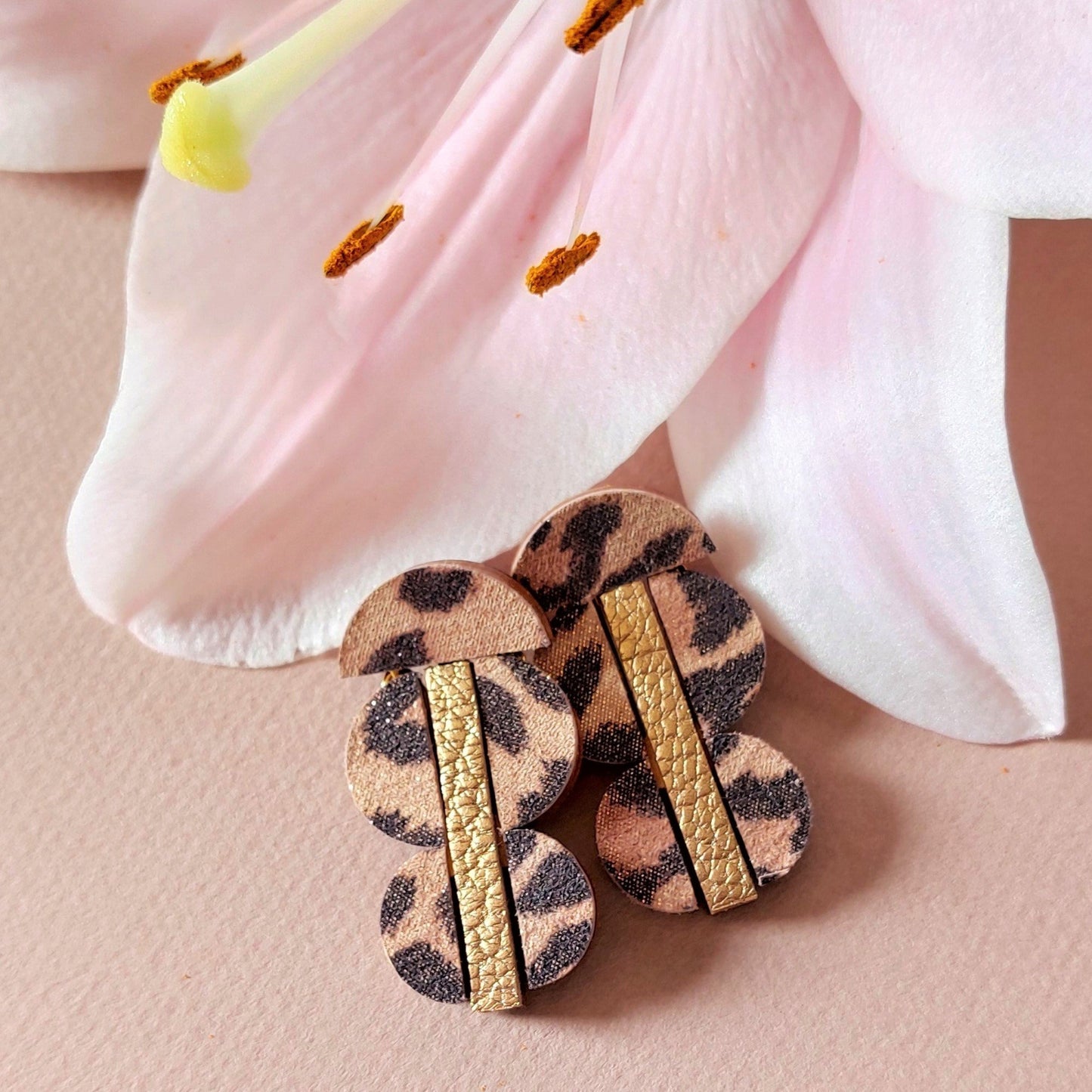 BOUCLES D'OREILLES MI CUIR MIX