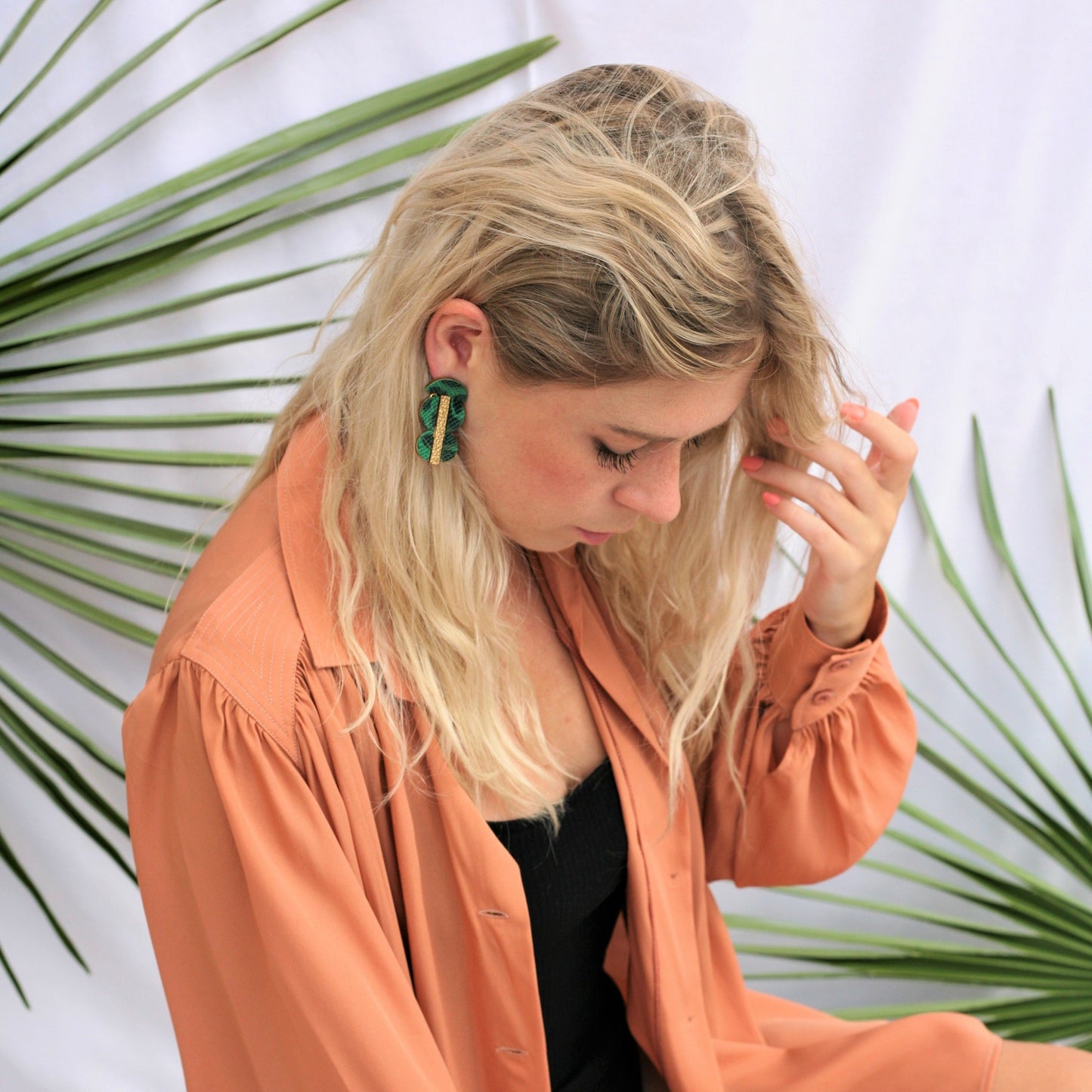 BOUCLES D'OREILLES MI CUIR MIX