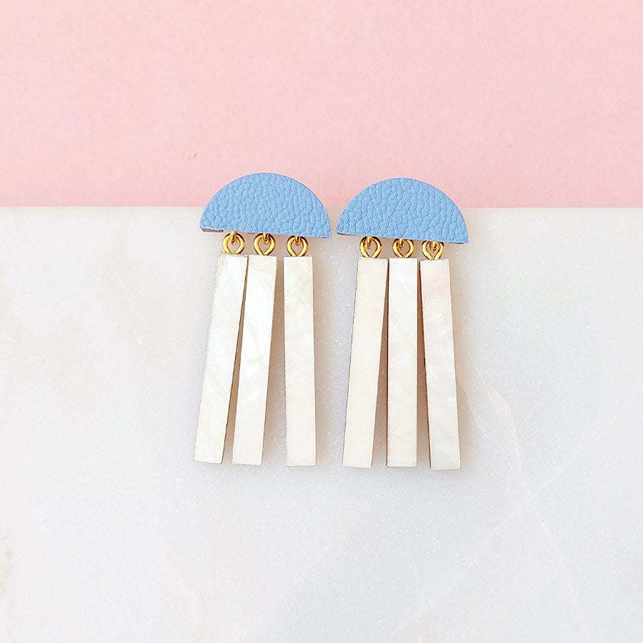 BOUCLES D'OREILLES CHACHA CUIR & NACRE