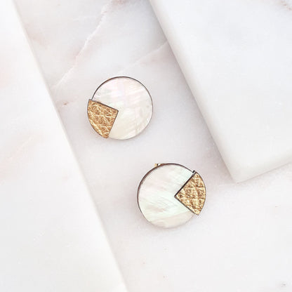 BOUCLES D'OREILLES PALOMA CUIR & NACRE